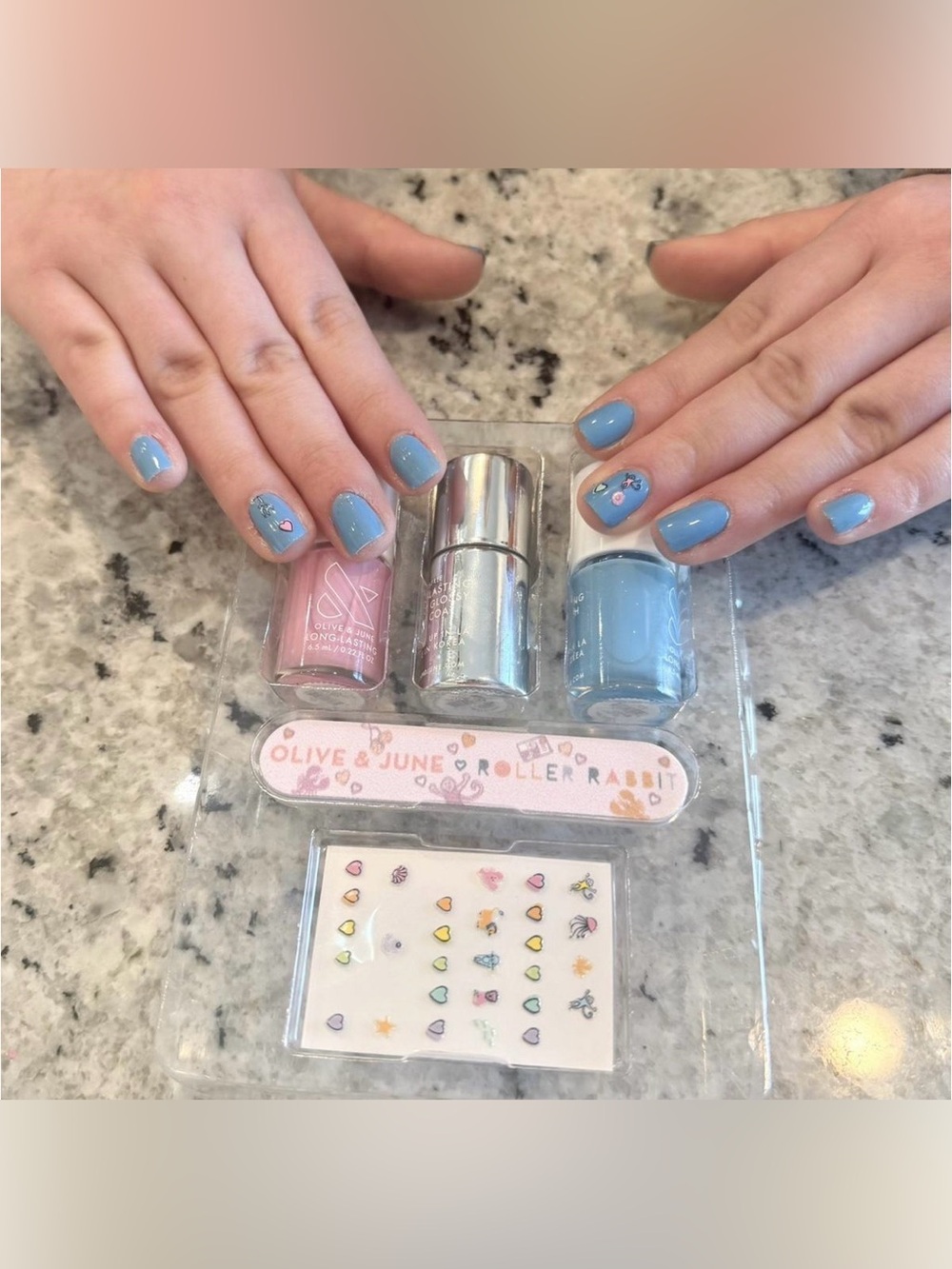 Roller Rabbitβ Mini Mani Set l - Picture 4 of 4